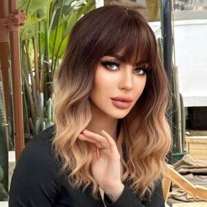 WIG - 16 Inch ombre Brown To Honey Blonde wave Short Wig  Human hair Blends